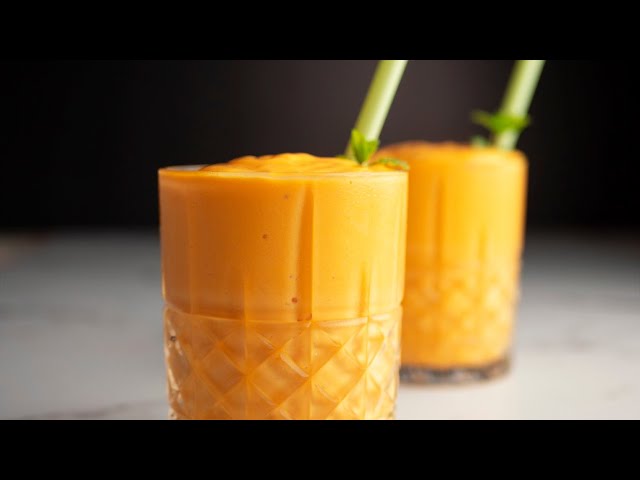 Whip up a Delightful Mango Smoothie in Just 1 Minute