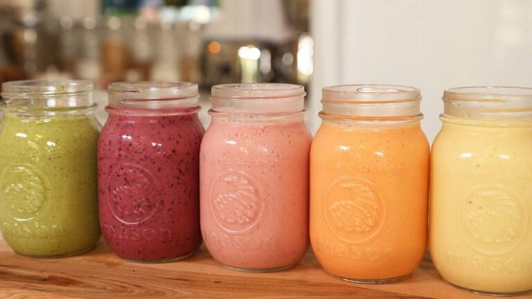 Revitalize Your Mornings with These 5 Nutritious and Delicious Breakfast Smoothies